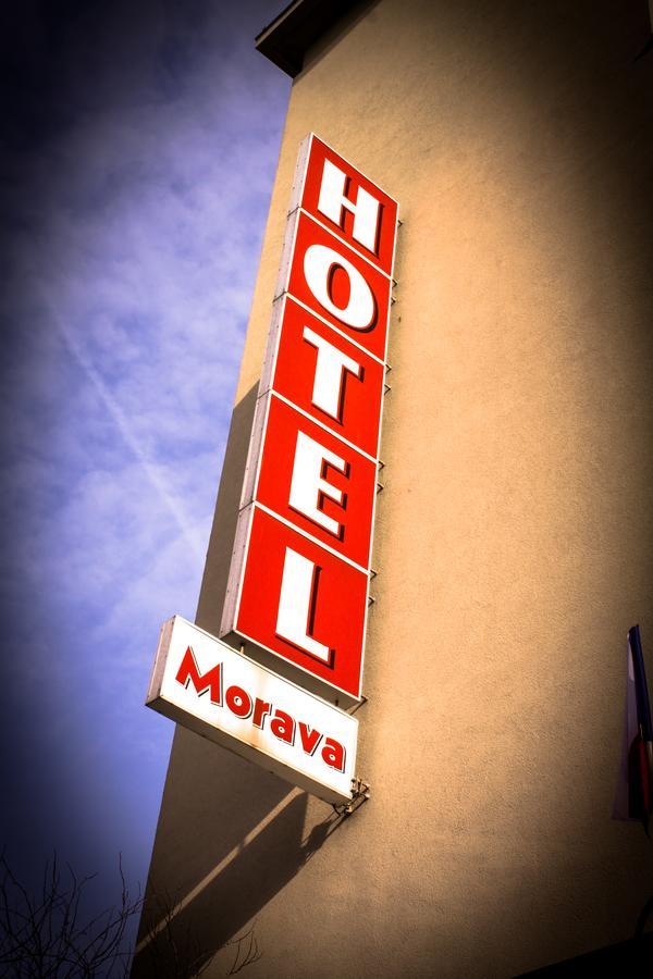 Hotel Morava Угерске-Градиште Экстерьер фото